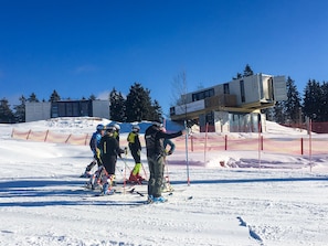 Skidåkning och snöaktiviteter
