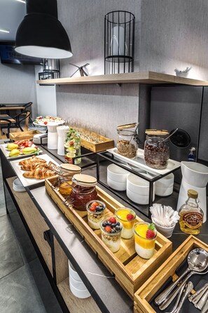 Buffetaamiainen