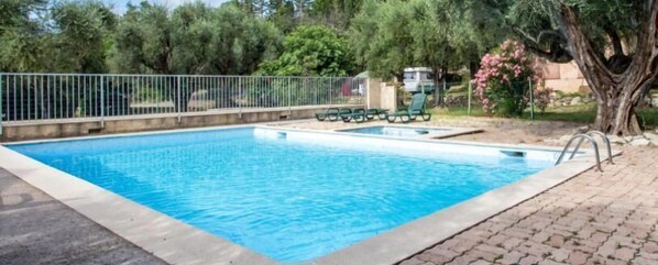 Piscina all'aperto