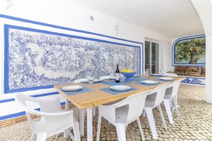 Covered outdoor dining area