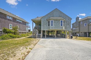 Topan Front Exterior