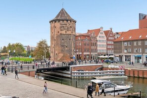 Esterni