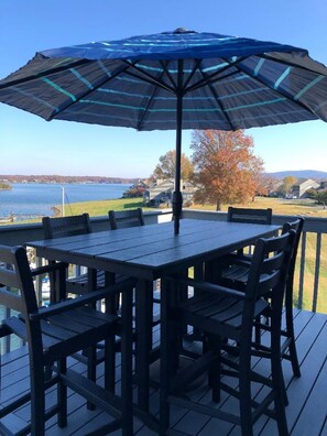 Deck High Top Seating View