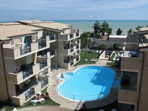Utomhuspool