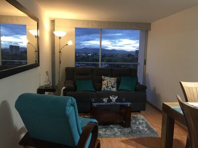 Apartamento completamente nuevo, con vista al cielo en Bogotá.