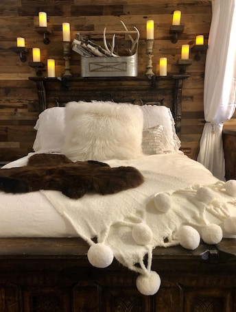Queen Bed