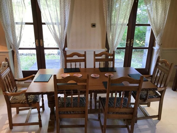 In-room dining