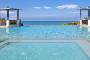 Utomhuspool