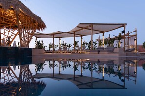 Piscina externa