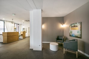 Sala de estar en el lobby
