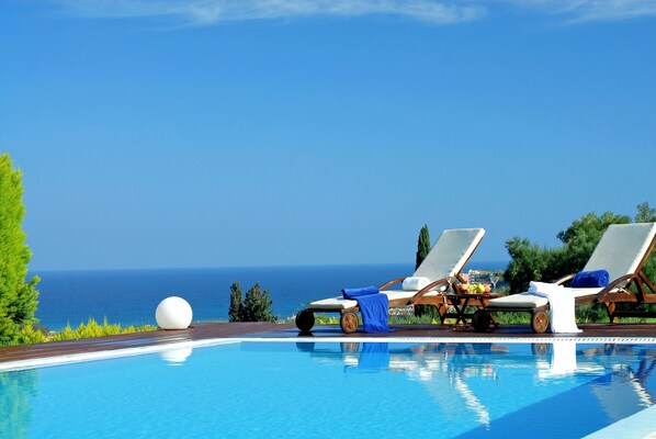 Private pool