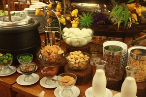 Buffet de pequeno-almoço
