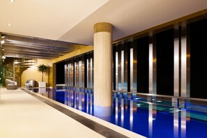 Rooftop pool