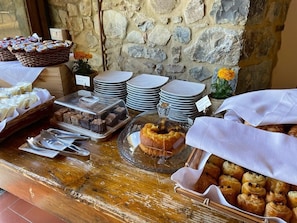 Breakfast buffet
