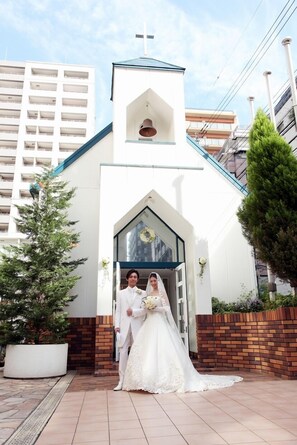 Indoor wedding