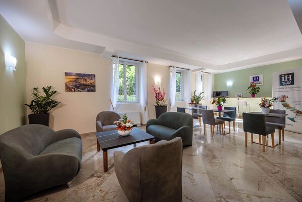 Sala de estar en el lobby