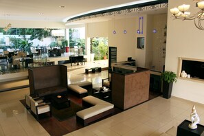 Sala de estar en el lobby