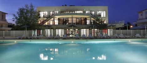 Piscine extérieure