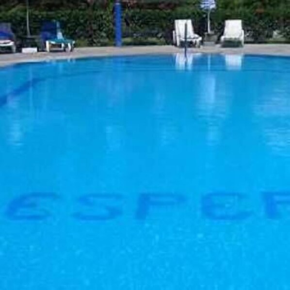 Utomhuspool