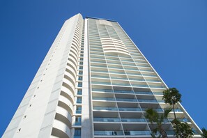 施設の正面