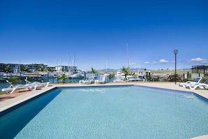 Utomhuspool