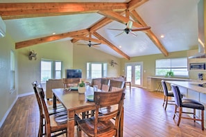 Dining Area | Dishware & Flatware