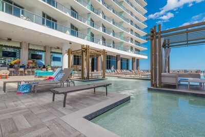 Hollywood Beach Apartment