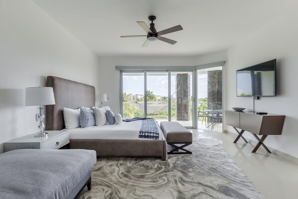 Ceiling Fan, Indoors, Rug, Room, Transportation