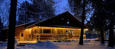 November Snow at Briar Lake Lodge Vacation Rental, Duluth MN