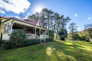 A federation lodge with stunning grounds.