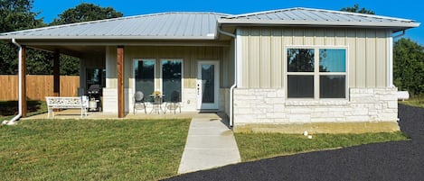 Front View of this Comfortable Cottage!