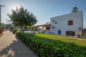 View of the Villa from the parking