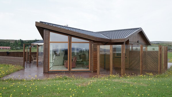 House lakeside