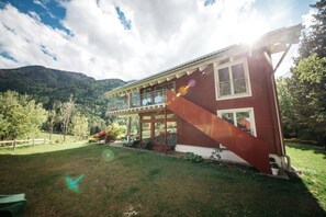 Ferienhaus Melita; Appartement Classic im EG und Appartement Landleben im OG