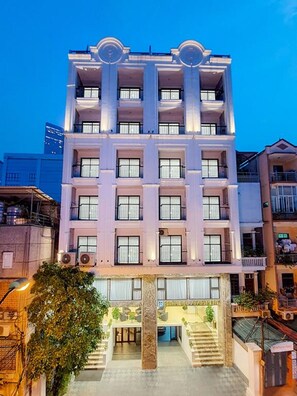 施設の正面