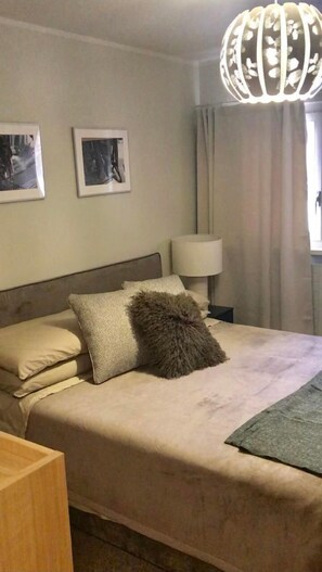 Room 1 