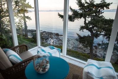 5 Bedroom Luxury Oceanfront Vacation Home