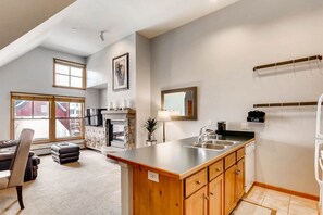 Open and bright one bedroom with murphy in River Run Village