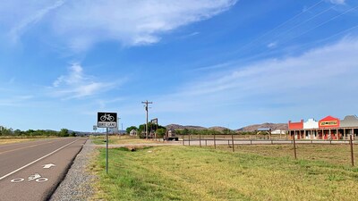 sleeps 4 SILVER SPUR CABIN Explore Wichita Mountains WiFi Netflix Cache Lawton