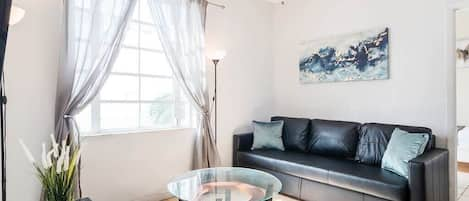 John: "This apartment is very comfortable and right in the heart of south beach. Such a fun area with lots to do and a great beach just a minute walk away."