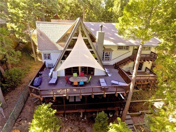 Aerial view showing it's size, the large decks and the beautiful surroundings!