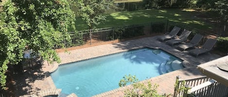 Private saltwater pool and hot tub!