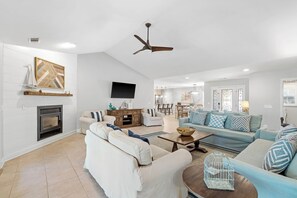 Fully Open Floorplan for Family Togetherness Fun
