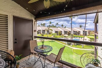 Hale Kamaole 311 Third floor condo, easy access to best beach on Maui!