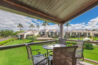 Hale Kamaole 276 Second floor condo, easy access to best beach on Maui!