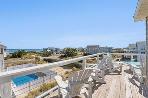 OH100: SeaClusion | Top Level Sun Deck