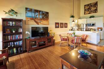 Hale Kamaole 333 Third floor condo, easy access to best beach on Maui!