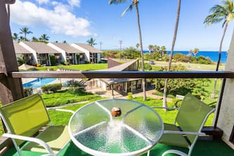 Hale Kamaole 308 Third floor condo, easy access to best beach on Maui!