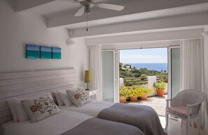 Twin / Master Bedroom