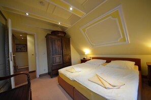 17f "Moosbeere" Schlafzimmer im OG